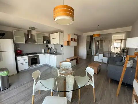 MONOAMBIENTE PREMUIM EN BOULEVARD MENDOZA CON COCHERA.