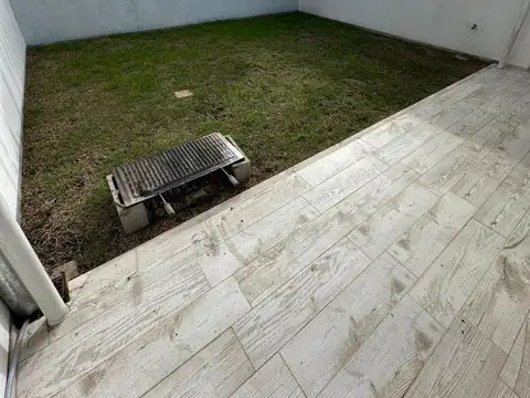 Depto Tipo Casa en Venta con 1 cocheras