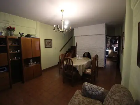 Depto Tipo Casa en Venta en Haedo, USD 107.000