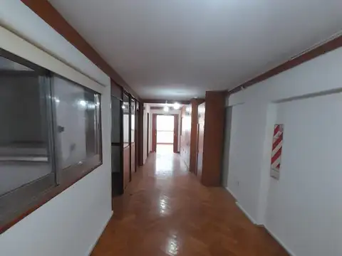 Oficina en Venta 27 años