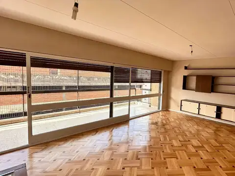Departamento en Alquiler de 4 ambientes