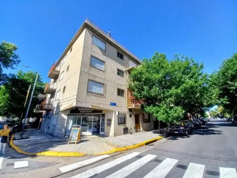 Departamento en Venta en Pompeya, USD 64.000