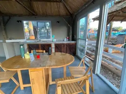 VENTA DE CASA AMOBLADA EN BARRIO HARAS EL TERRAPLÉN, GENERAL RODRIGUEZ