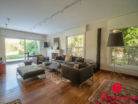 Casa en Venta de 8 dormitorios