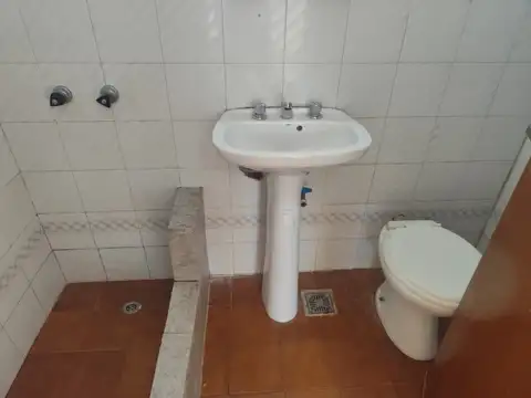Depto Tipo Casa en Venta 32 años