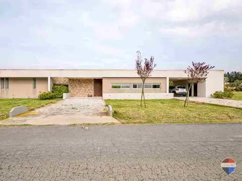 Casa a la venta en Haras del Sur 2 c pile climatiz