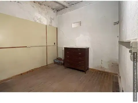Importante Inmueble en Venta! Sobre esquina!