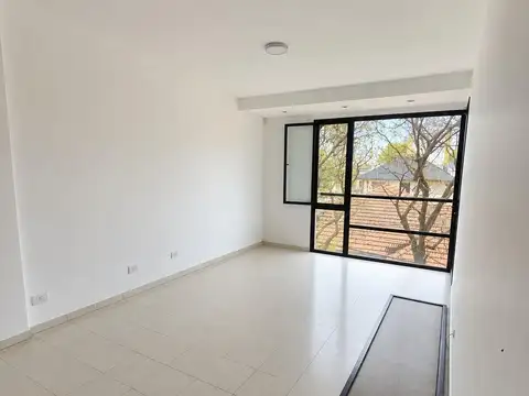 Departamento en Alquiler en Berazategui, $ 850.000