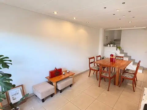 Depto Tipo Casa en Venta de 3 dormitorios