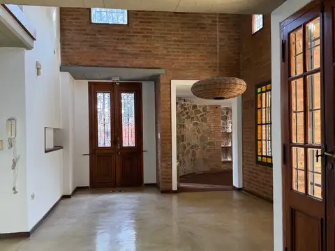Casa en Alquiler de 4 dormitorios