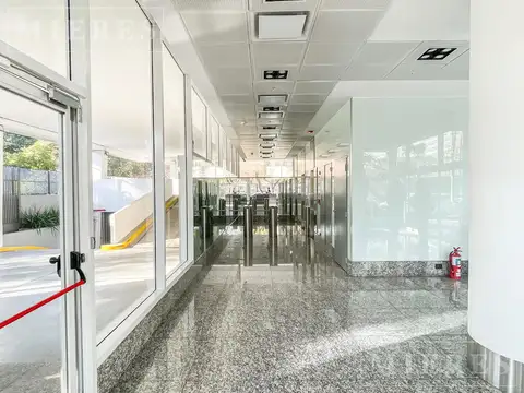 Oficinas de 346 m² en Alquiler - Complejo Lumina 3 - Panamericana y Gral. Paz