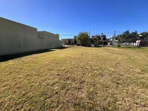 Terreno en Venta en Crespo, USD 59.500