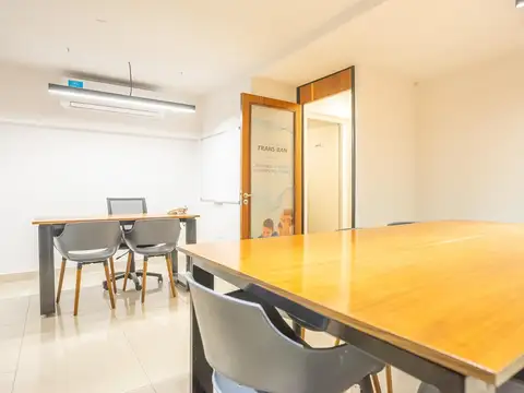 Oficina en Venta en Martín, USD 300.000