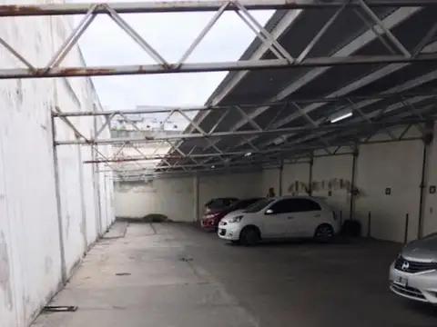 Cochera en Venta Cubierta