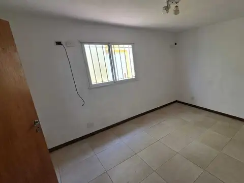 Departamento en Alquiler en Pacheco Sur, $ 700.000