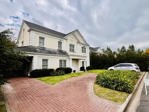 Casa en venta en PILAR GOLF CLUB