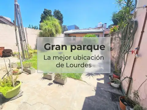 CASA 5 AMBIENTES SANTOS LUGARES JARDIN PERMUTA