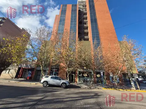 Vende Cochera - Edificio Parque Central