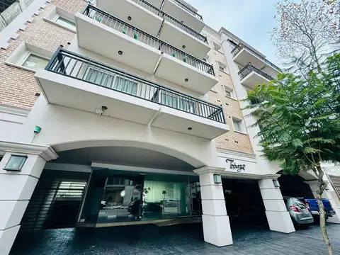 Departamento en Alsina 2900 de dos ambientes con cochera en alquiler 24 meses