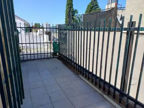 Depto Tipo Casa en Venta 51 años