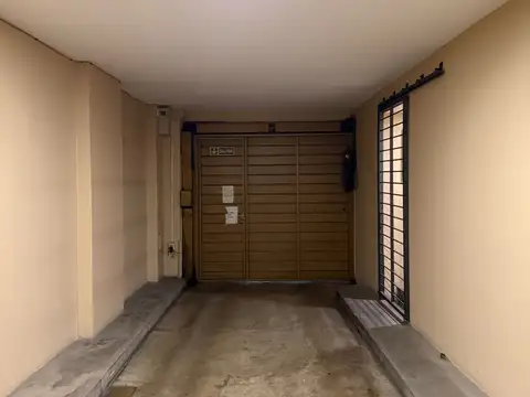 VENTA COCHERA AV COLON 740