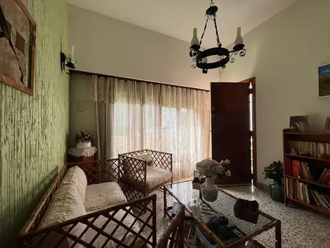 Casa en Venta en Valentín Alsina, USD 99.900