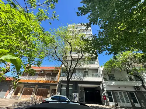 Venta Monoambiente con Balcon, Parrilla y Cochera, Monte castro