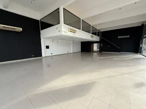 Local en Alquiler en Monte Castro, USD 4.000