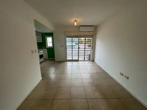 Dr. Romulo Naon 3850 , Piso 4