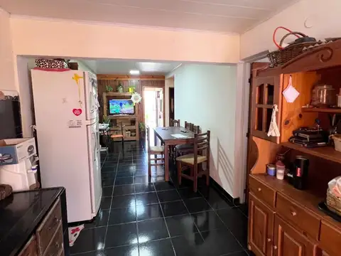 Casa 4 ambientes con 1 baño