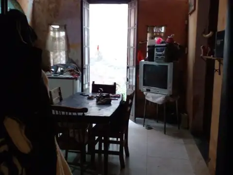 Punta Arenas 1800, Piso pb
