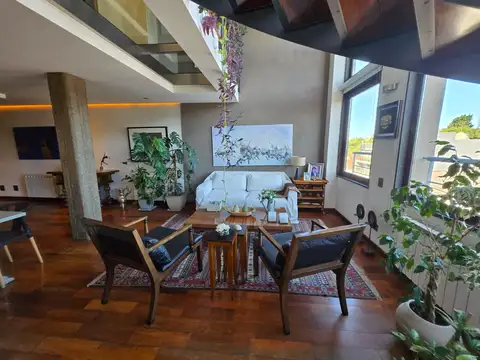 Triplex de Gran Categoria, cochera Terraza Propia Parrilla!
