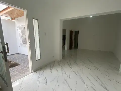 Casa en Venta en Temperley, USD 110.000