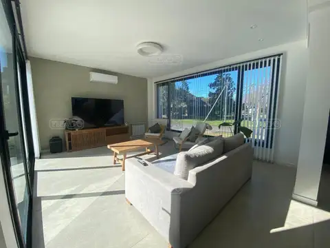 Casa en Venta en Country Club Banco Provincia, USD 460.000