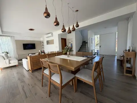 Casa en Venta en San Sebastián, USD 560.000