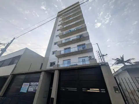 VENTA DTO CON 2 COCHERAS, VISTA AL RIO BERAZATEGUI