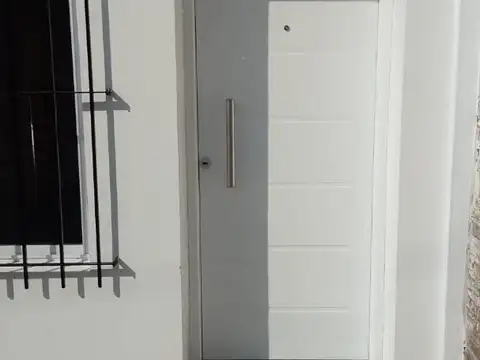 VENTA O PERMUTA POR GALPON PH DE 3 AMBIENTES CON COCHERA