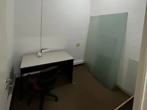 Oficina en Alquiler 50 años