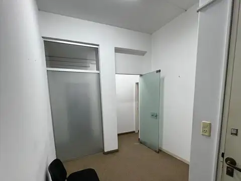 Oficina en Alquiler al Oeste