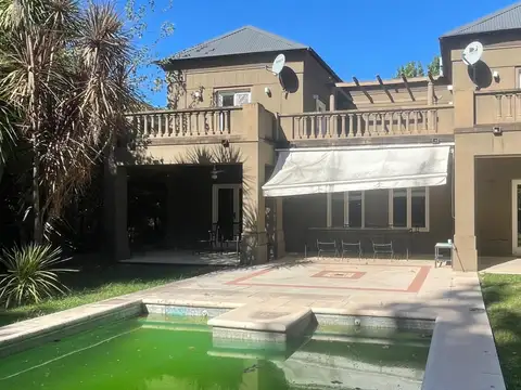 Casa en Alquiler de 4 dormitorios