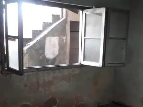 VENTA - CASA PH 3 AMB.- A REFACCIONAR - HAEDO