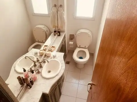 Departamento 4 ambientes con 2 baños