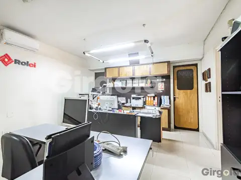 Venta Galpón en Flores 685m2