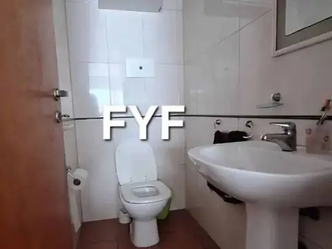 Depto Tipo Casa en Venta en Villa Pueyrredon, USD 179.000