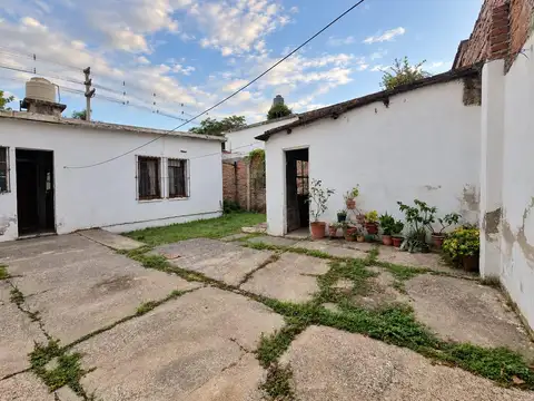 Casa 4 dormitorios en venta zona sur