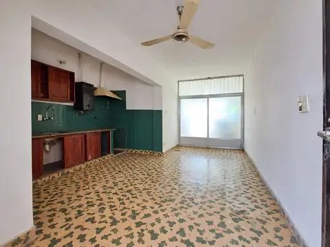 Abel Cornejo al 1400 Barrio Reyes de Belgica