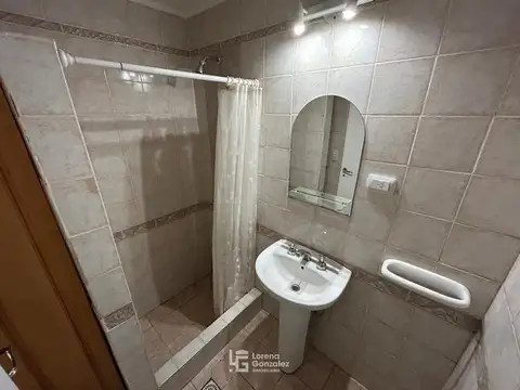 Casa en Alquiler Escobar centro, Tres dormitorios.