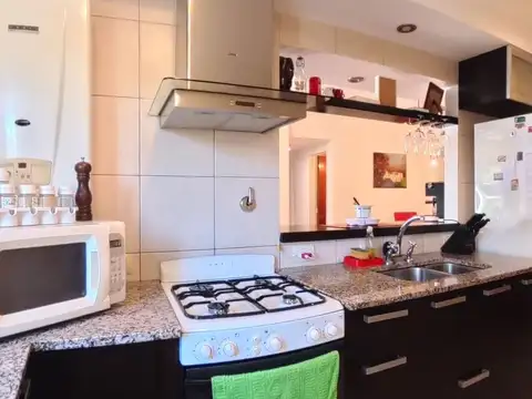 Departamento en Venta en Parque Chacabuco, USD 140.000