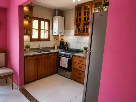 Depto Tipo Casa en Venta en Centro, USD 68.000