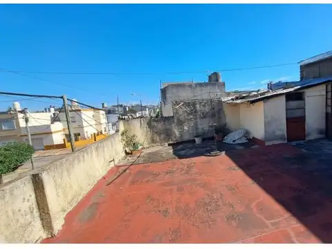 Carlos Pellegrini 666 , Piso 1